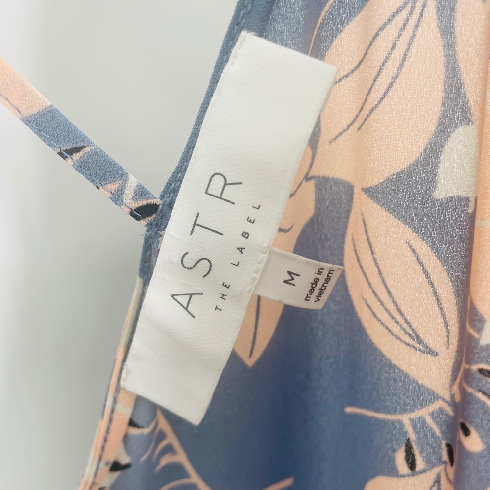 ASTR The Label Blue Floral High Low Wrap Maxi Dress size M Feminine Garden - Picture 9 of 16